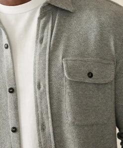 Online Legend™ Sweater Shirt - Shirts