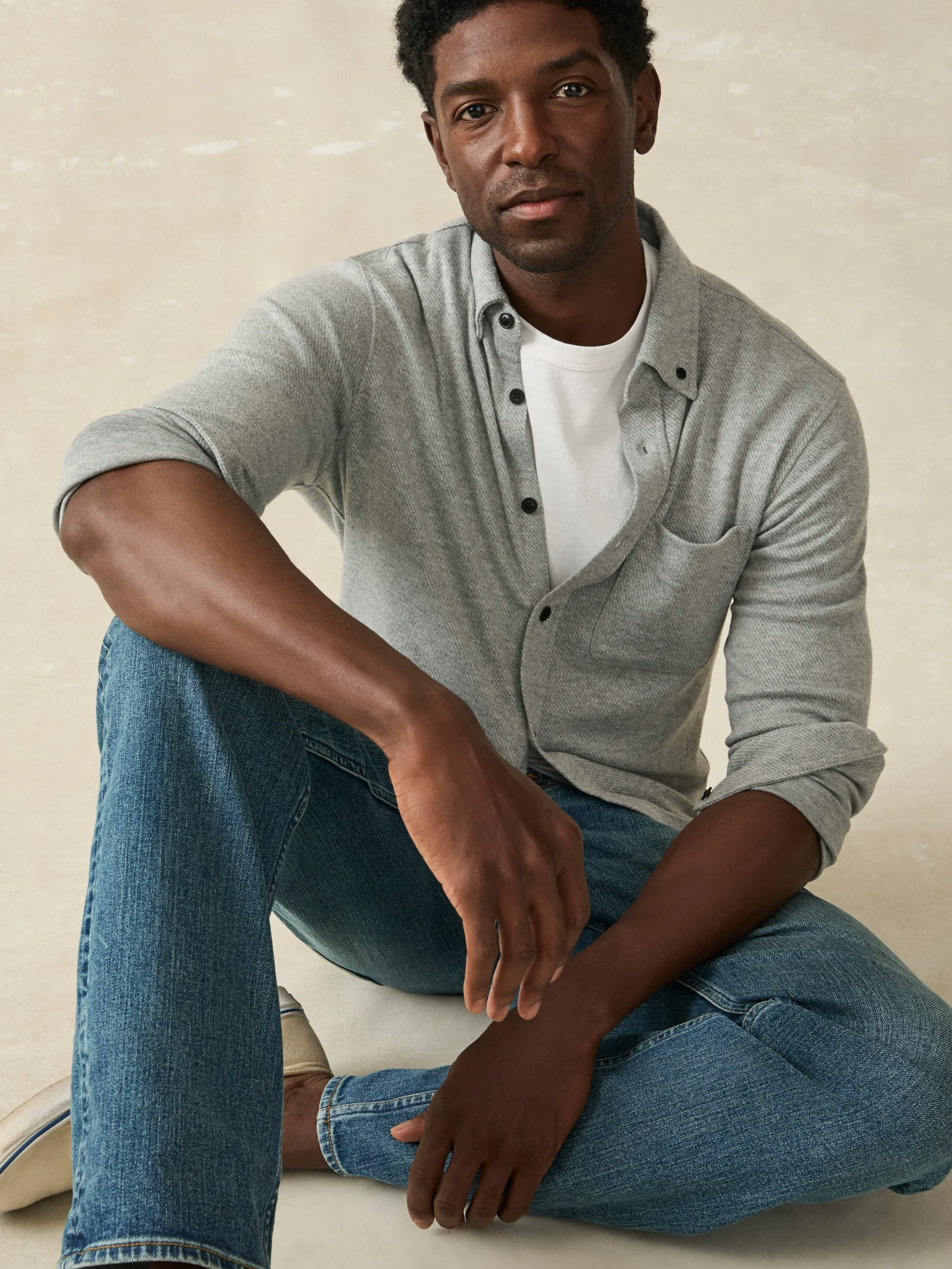 Sale Legend™ Sweater Shirt (Single Pocket) - Shirts