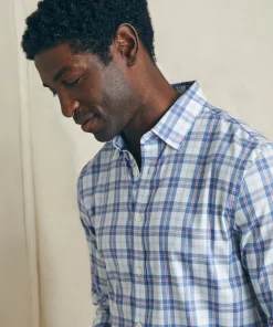 Discount Movement™ Shirt - Shirts