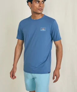 Sale Shorelite Short-Sleeve Tech Tee - T-Shirts & Henleys