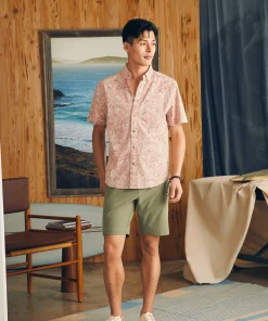 Fashion Short-Sleeve Stretch Playa Shirt - Shirts