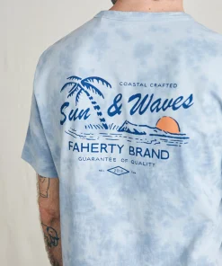 Fashion Sunwashed Graphic Tee - T-Shirts & Henleys